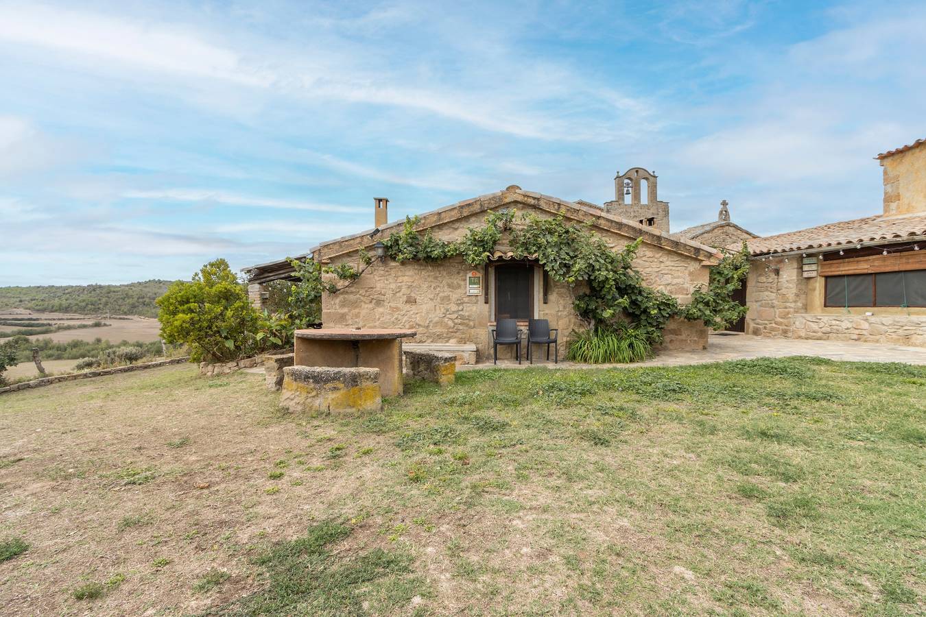 Casa rural 'La Caseta De Sant Grau' con vistas a la montaña, piscina compartida y Wi-Fi in Nave, Provincia de Lleida