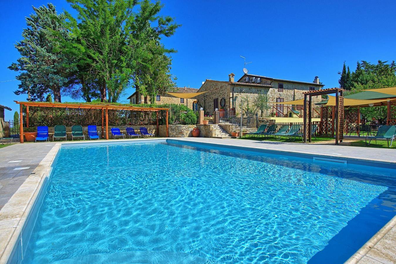 Villa für 14 Personen mit Balkon in Montalcino, Orciatal