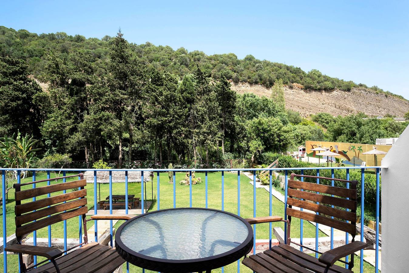 Apartamento entero, Apartamento 'Casa de 10 - 4A' con vistas a la montaña, piscina compartida y Wi-Fi in Vejer de la Frontera, Costa de la Luz