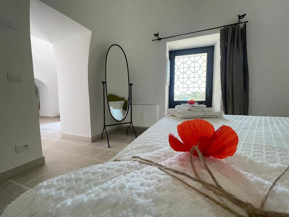 Large Double Room in Castellana Grotte, Provincia di Bari