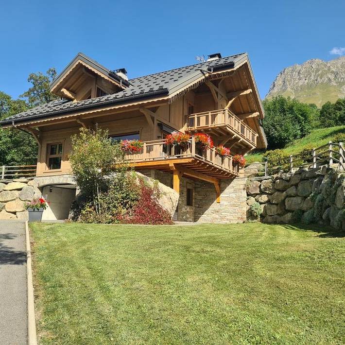 Gîte pour 14 personnes, avec Terrasse et Jardin