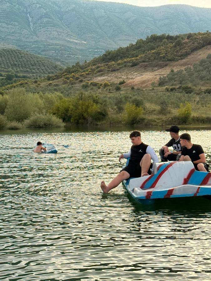 Lake Campground Silvano in Gmina Velabisht, Albania