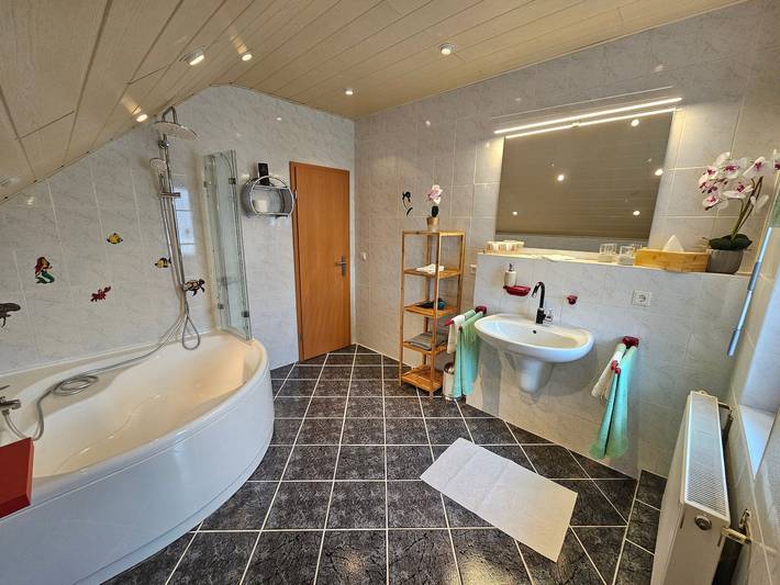 Appartement entier, Appartement 'Herdi-Schön' avec balcon in Herdwangen-Schönach, Region Bodensee-Oberschwaben