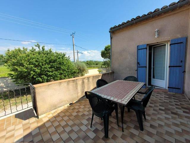 Location de vacances pour 5 personnes, avec vue ainsi que jardin et piscine à Mirabel-aux-Baronnies - 4