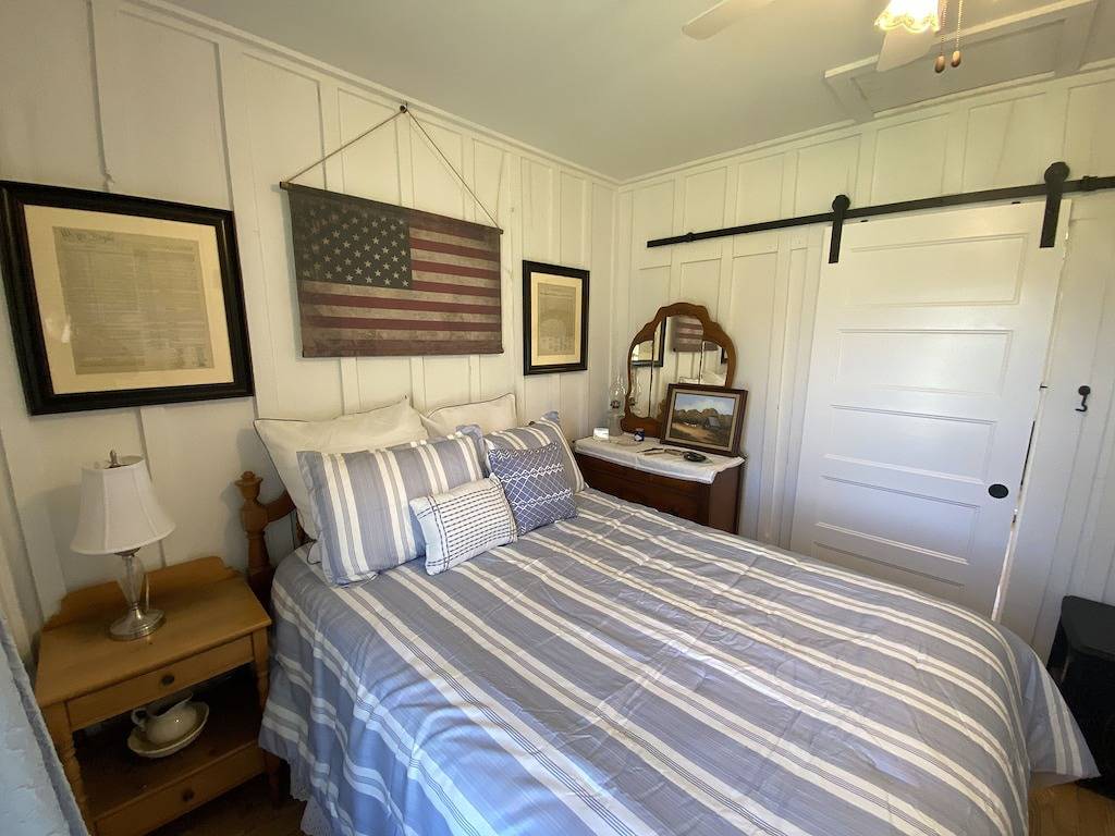 Nicely located, Cozy, Pet Friendly cottage in beautiful Lake Toxaway, Nc in Lake Toxaway