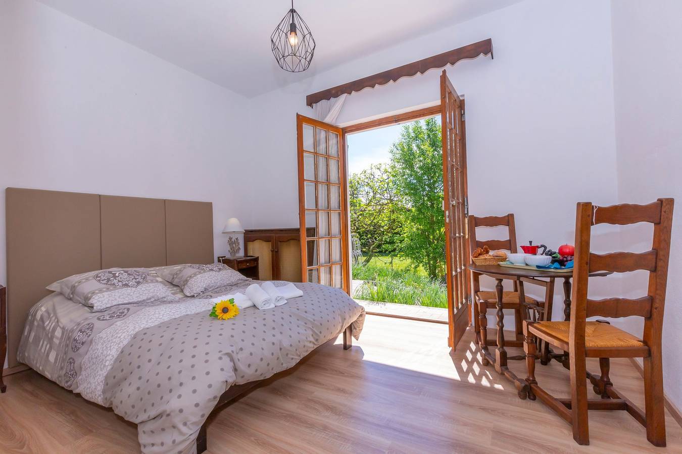 Villa Martine Au Bord Du Lac in Cadrezzate con Osmate, Lago Maggiore (Lombardei)