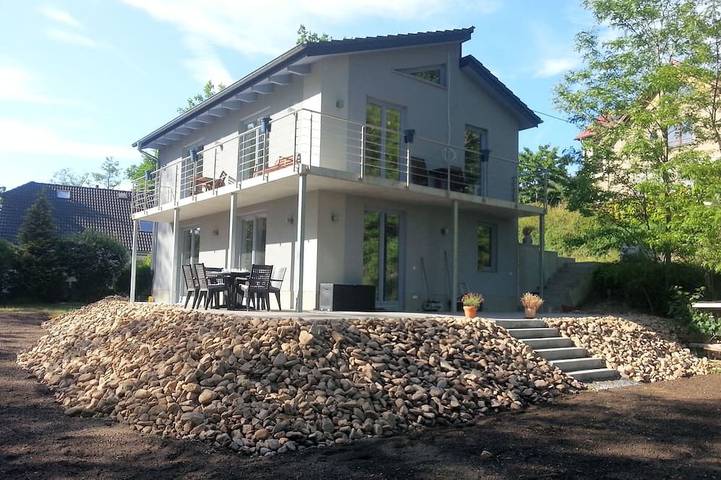 Ferienhaus für 8 Personen, mit Terrasse und Garten in Ottendorf-Okrilla