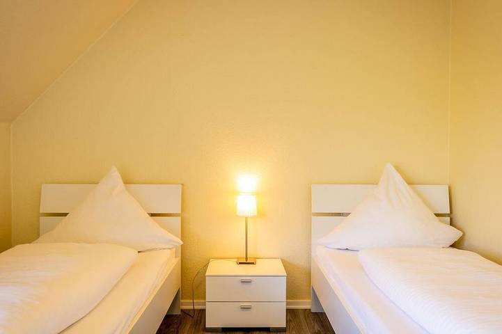Ferienpark für 5 Personen, mit Balkon/Terrasse und Sauna in der Eifel - 2