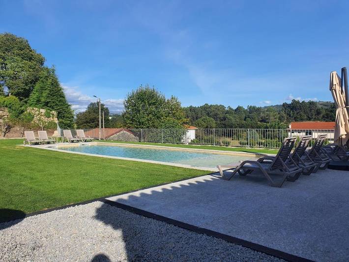 Casa de férias para 12 pessoas, com piscina e jardim e ainda jacuzzi em Póvoa de Lanhoso