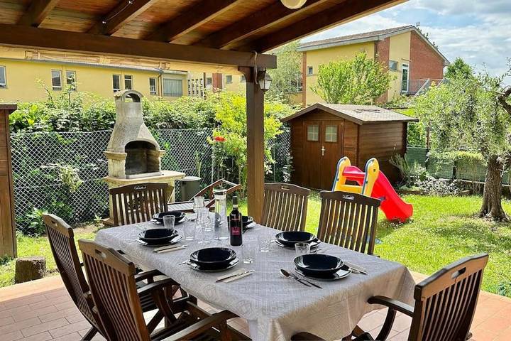 Ferienwohnung für 5 Personen, mit Ausblick und Garten, mit Haustier