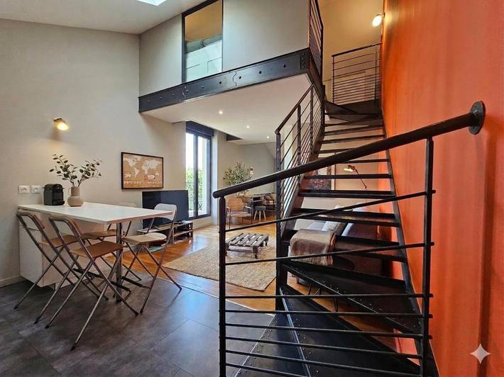 Gîte pour 5 personnes, avec Terrasse à Genas