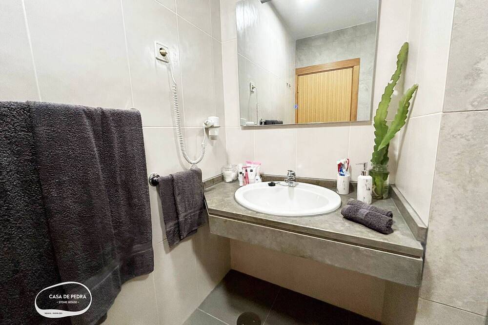 Casa de Pedra Alojamento in Ponta do Pargo, Madeira