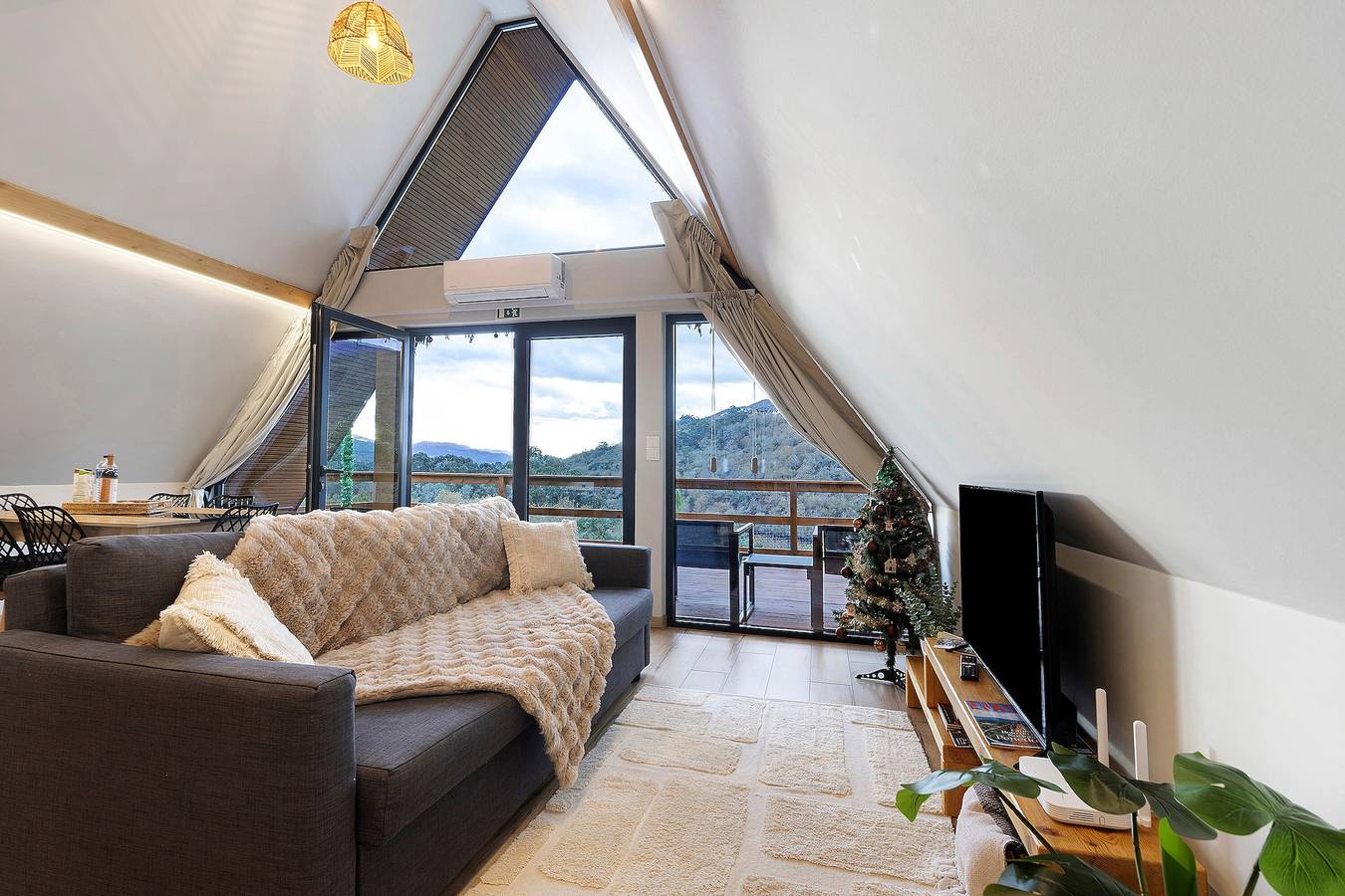 Apartamento 'Luna in Rio' com Vista para a Montanha, Wi-Fi e Ar Condicionado in Britelo, Distrito de Viana do Castelo