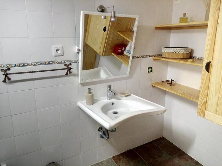 Location de vacances pour 6 personnes, avec jardin ainsi que piscine et vue, adapté aux familles à Proença-a-Nova - 2