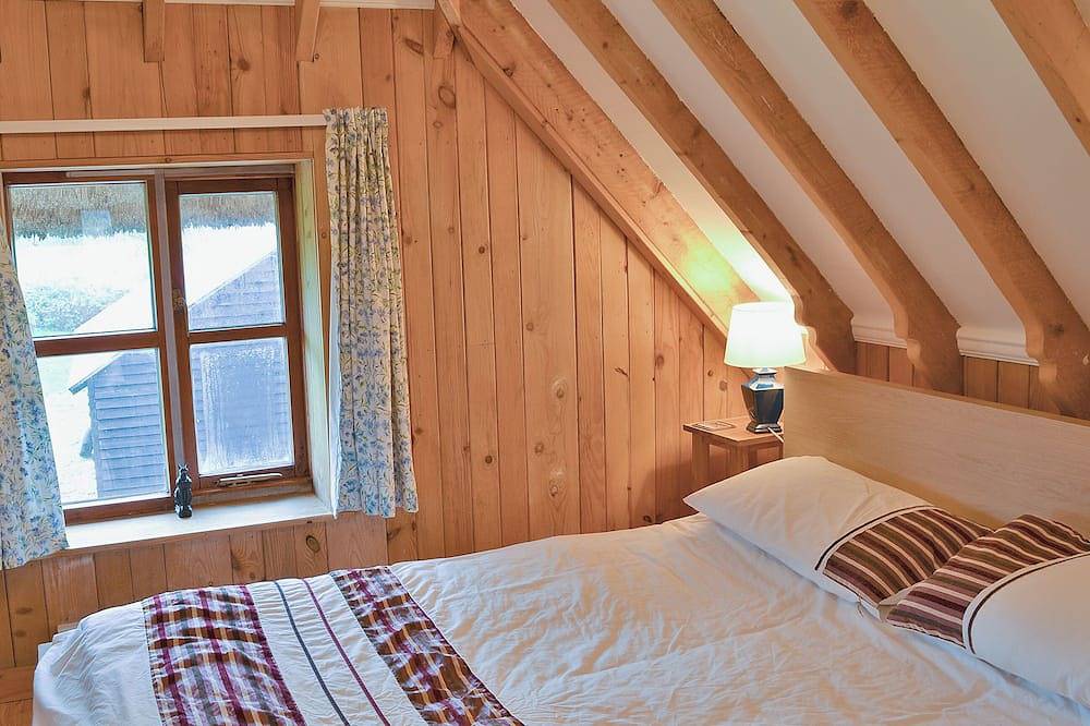 1 bedroom accommodation in Burgate, near Fordingbridge in Fordingbridge, Hampshire