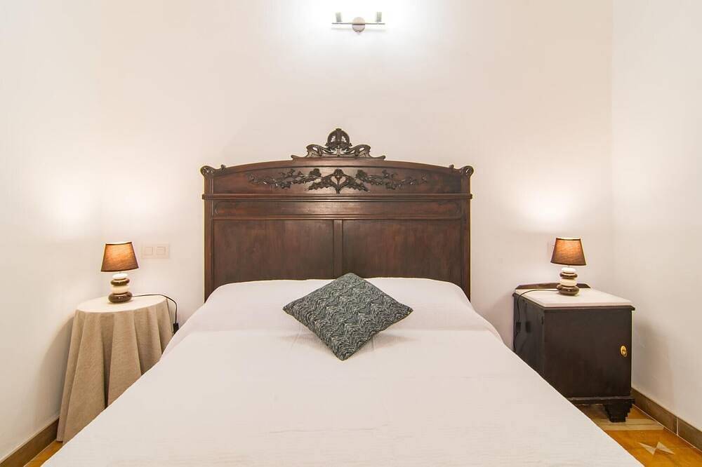 Lovely home in Llucmajor with private swimming pool, can be inside or outside in Randa (Mallorca), Algaida