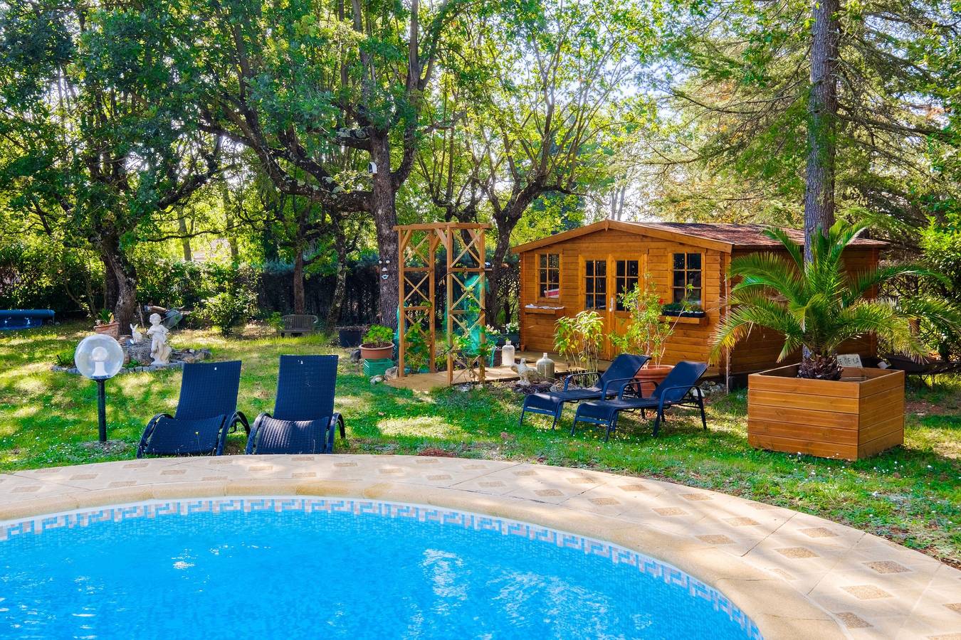Appartement De Vacances pour 2 Personnes dans Saint-Cézaire-sur-Siagne, Région de Cannes