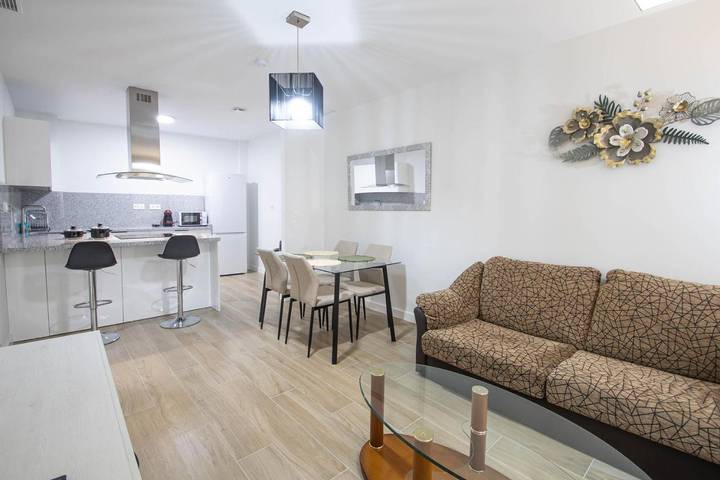 Apartamento para 4 personas, con Balcón y Terraza en Armilla