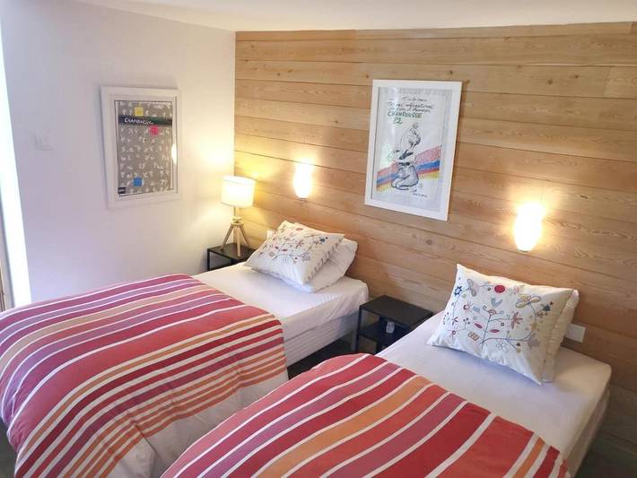 Chalet pour 12 personnes, avec vue et balcon ainsi que sauna et jardin à Chamrousse - 4