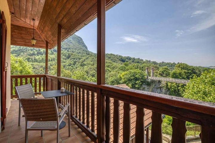 Hôtel pour 4 personnes, avec vue et jardin, animaux acceptés