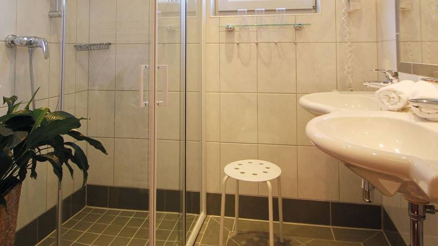 Hütte für 3 Personen, mit Garten und Sauna sowie Balkon in Rohrmoos - 3