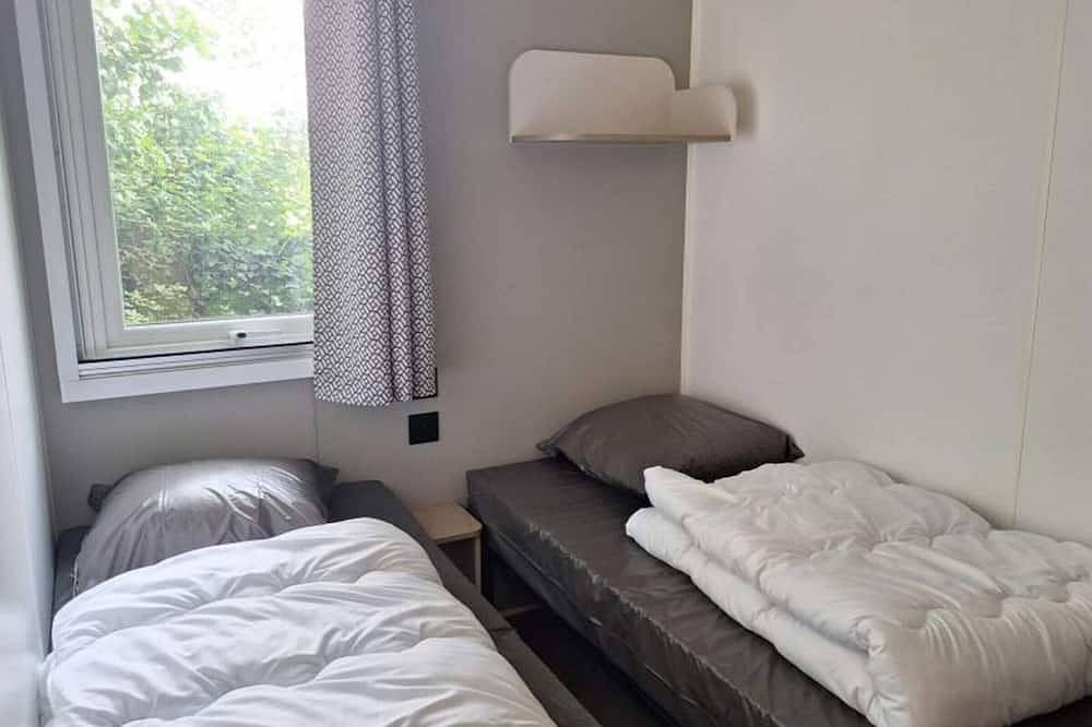 Mobil-home charmant avec terrasse - 6 pers. in Rocamadour, Quercy