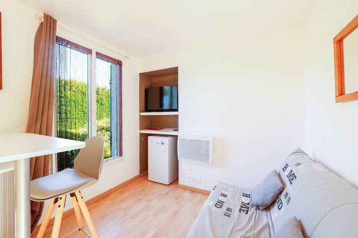 Maison de Vacances 'Halte Au Bord De L’Aulne' avec Jardin Privé in Châteauneuf-du-Faou, Région de Châteaulin
