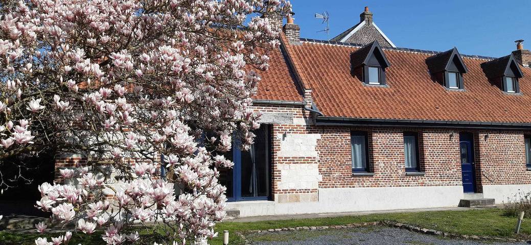 Gîte pour 6 personnes, avec terrasse et jardin - 1