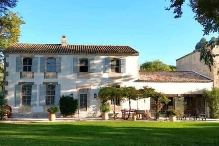 Villa pour 22 personnes, avec jardin à Arles