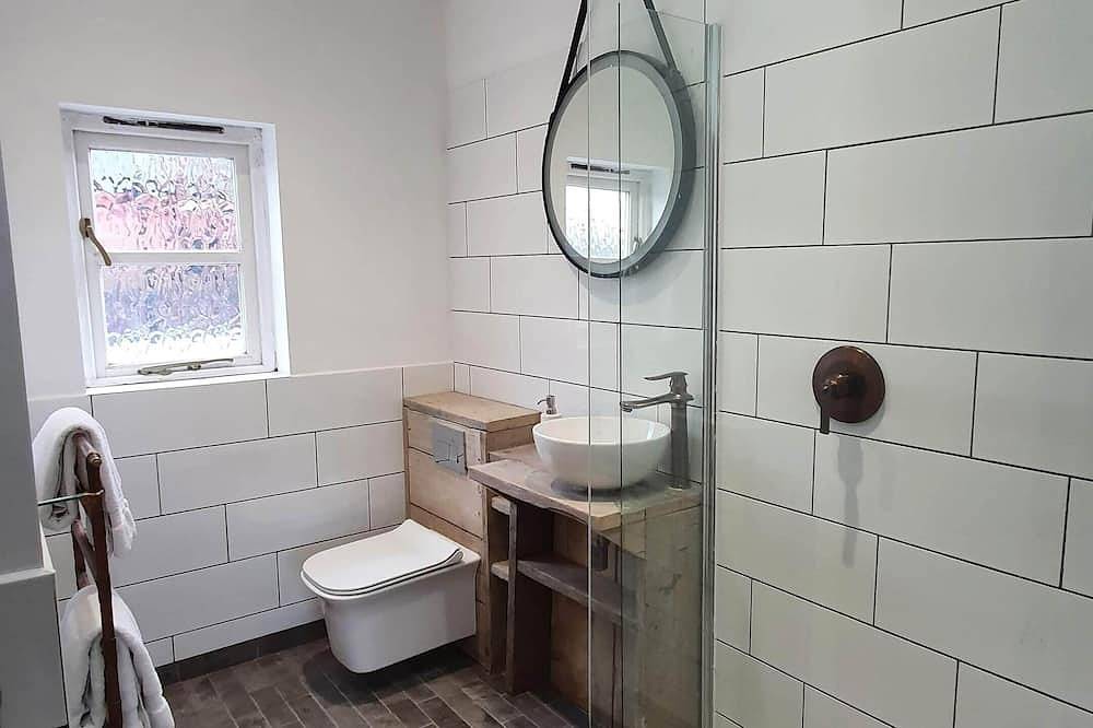 Exclusive Coach House on Private Country Estate in Toddington, Central Bedfordshire