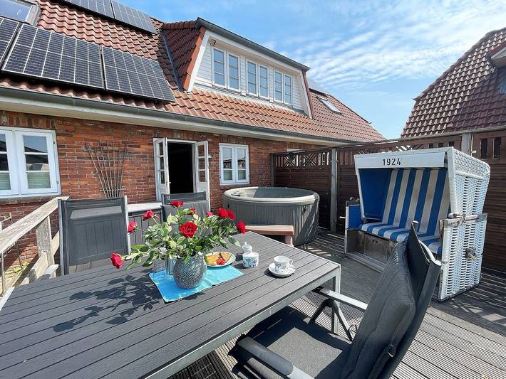 Ferienhaus für 6 Personen, mit Whirlpool und Terrasse sowie Garten und Sauna