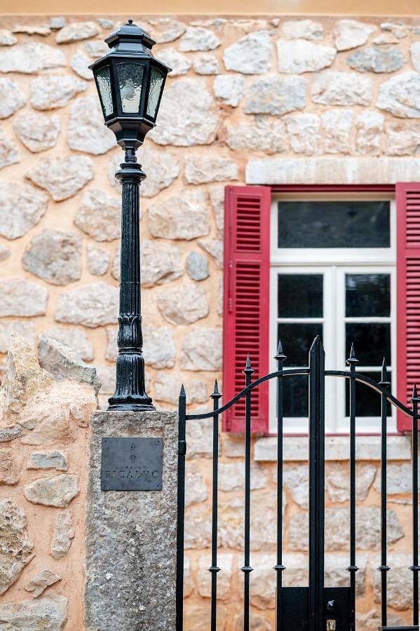 Maison d’hôte pour 2 personnes, avec jardin et piscine ainsi que vue et terrasse à Cascais - 4