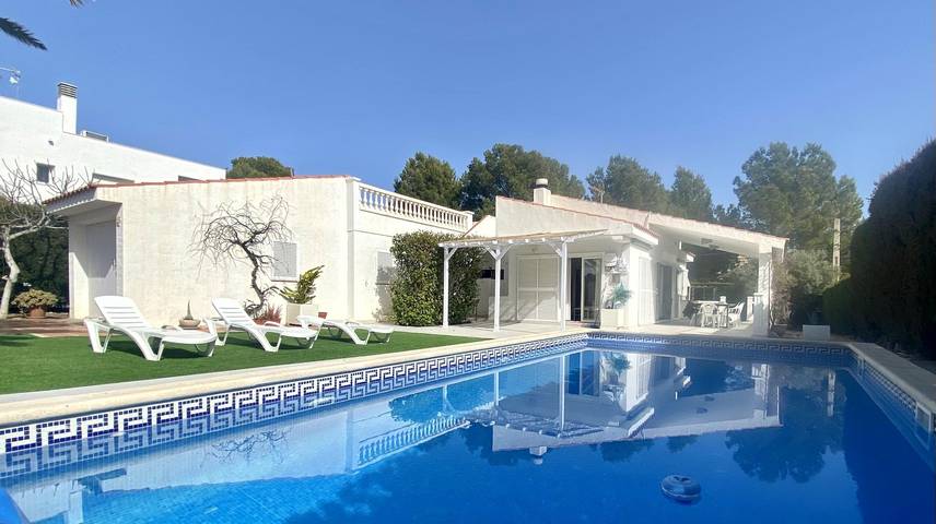 Casa de vacaciones para 6 personas, con Terraza y Jardín en La Ametlla de Mar