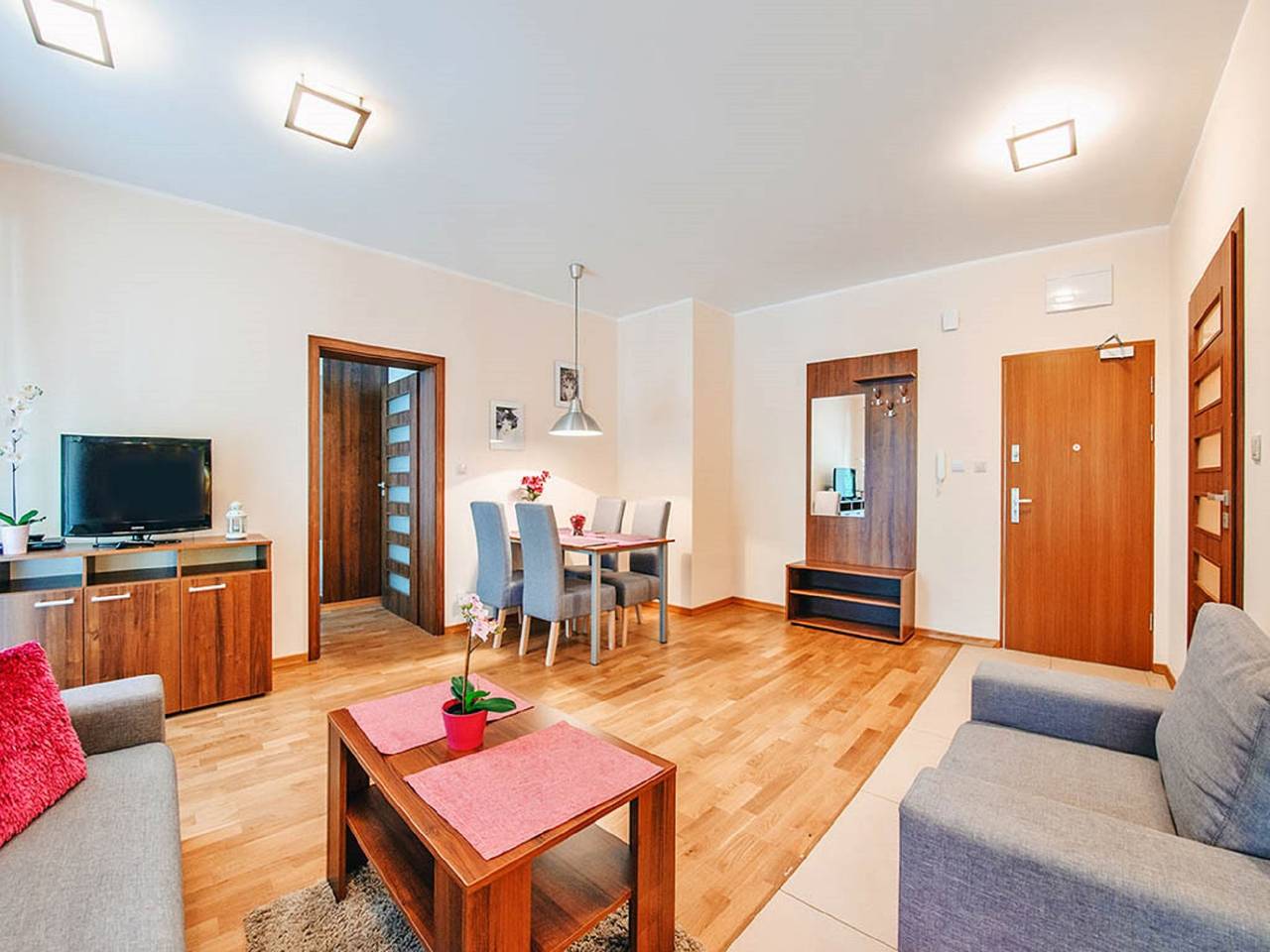 Cały apartament, Cztery Pory Roku in Jastrzębia Góra, Zatoka Gdańska