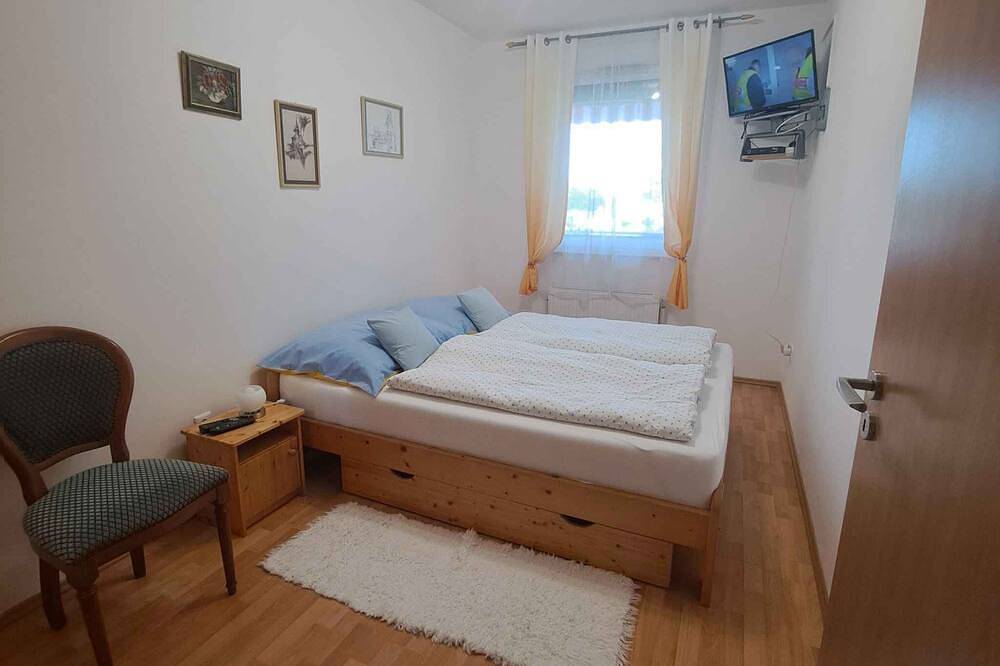 Geheel appartement, Vakantieappartement met airconditioning en wifi in Bük, Vas megye