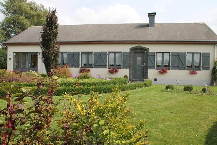 Location de vacances pour 2 personnes, avec vue et jardin à Fauvillers - 2