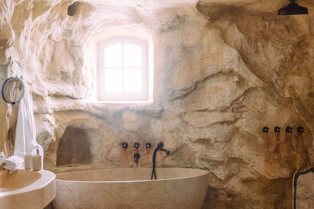 Le Mas Caladoc – Luxury Retreat with Private Spa in Provence in Arles, Arles region