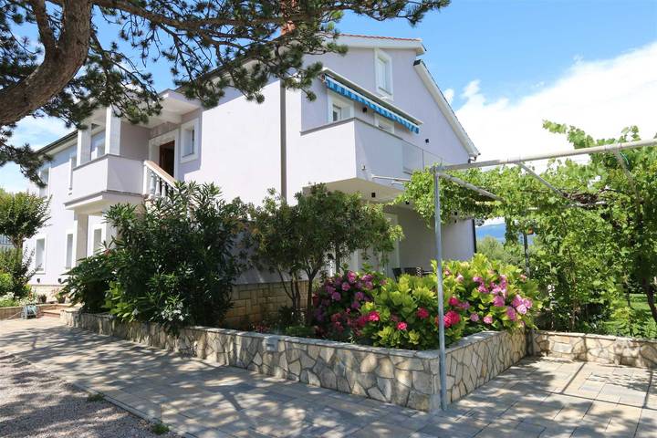 Ferienwohnung für 3 Personen, mit Terrasse in Silo (Krk)