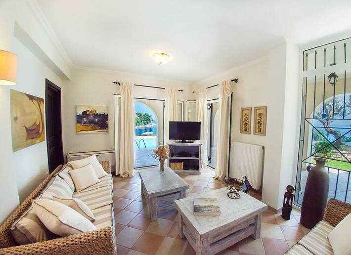 Location de vacances pour 10 personnes, avec jardin et terrasse dans Kassiopi - 3