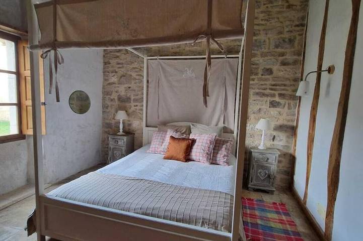 Location de vacances pour 6 personnes, avec jardin, animaux acceptés à Les Cabannes (Tarn) - 2