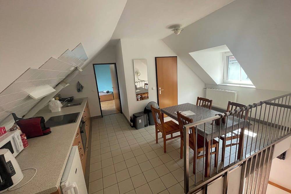 Ganze Wohnung, Wunderschöne, ruhige Ferienwohnung am Mariengestüt am Kreuzberg in Reichenau an der Rax, Wiener Alpen in Niederösterreich