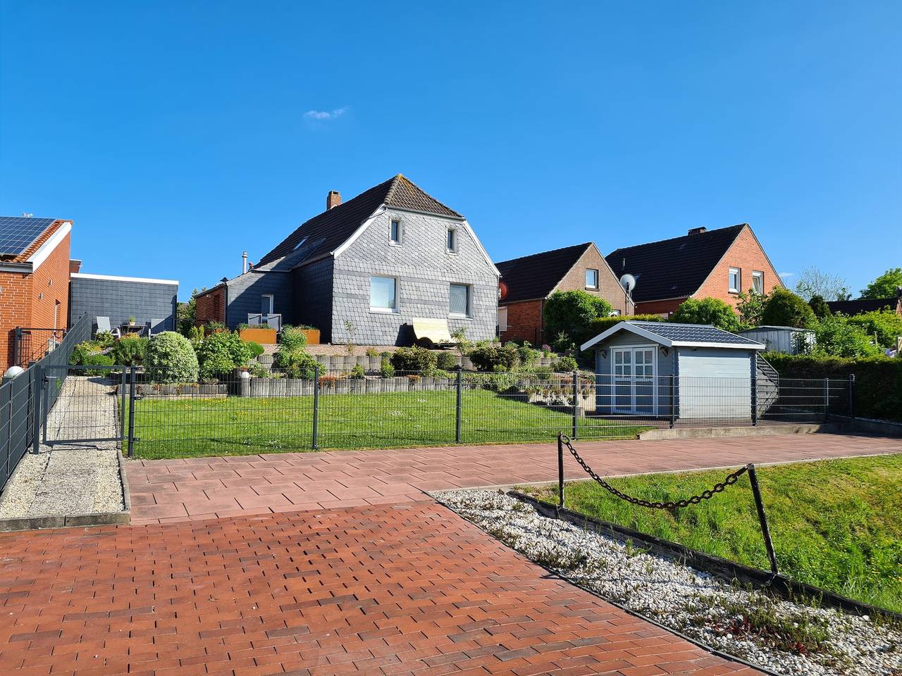 Schiefer Huus in Eilsum, Krummhörn