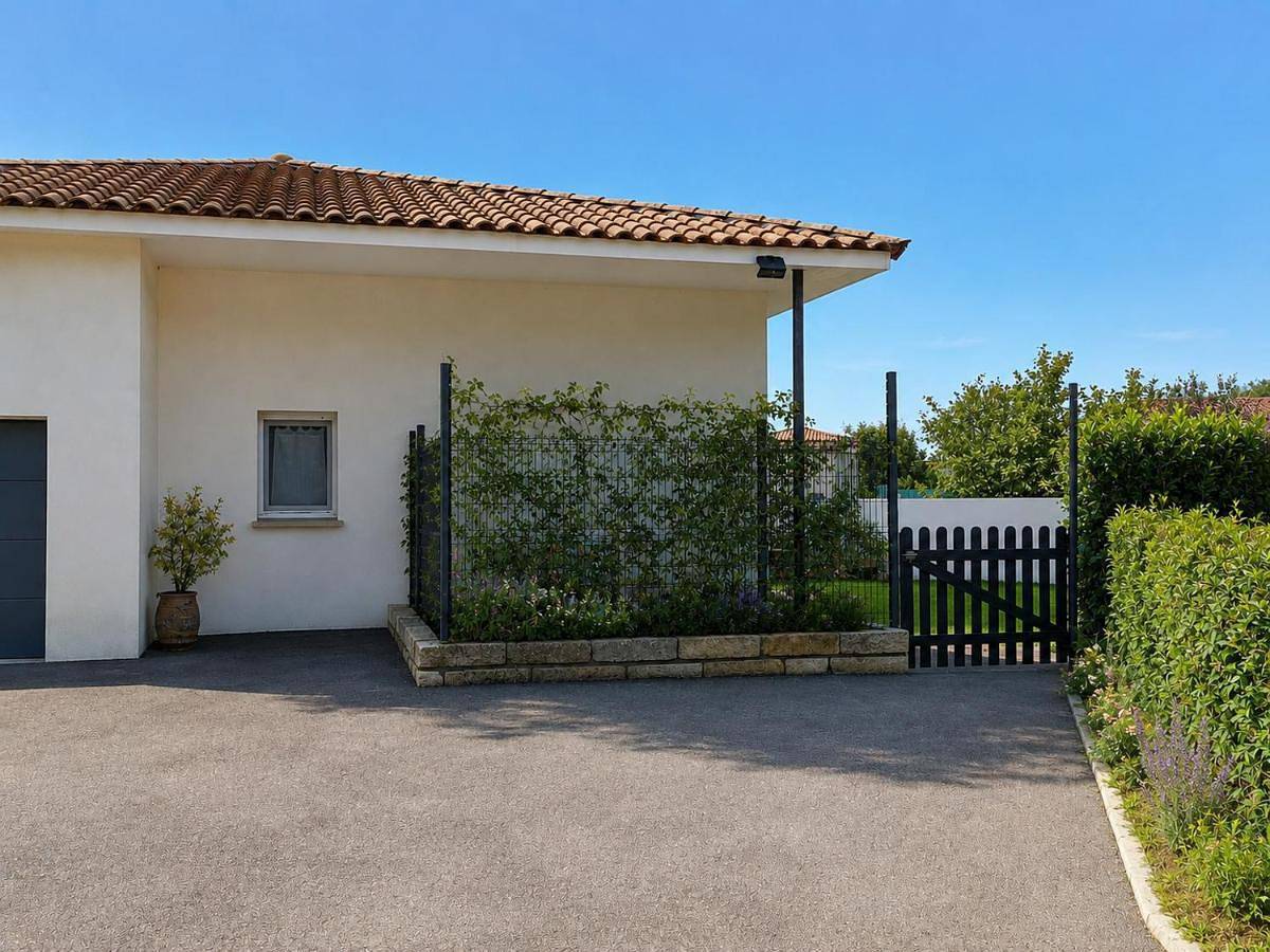 Maison calme avec jardin et parking à 15mn de la mer La grande motte ou Le Grau du roi in Marsillargues, Côte méditerranéenne (France)