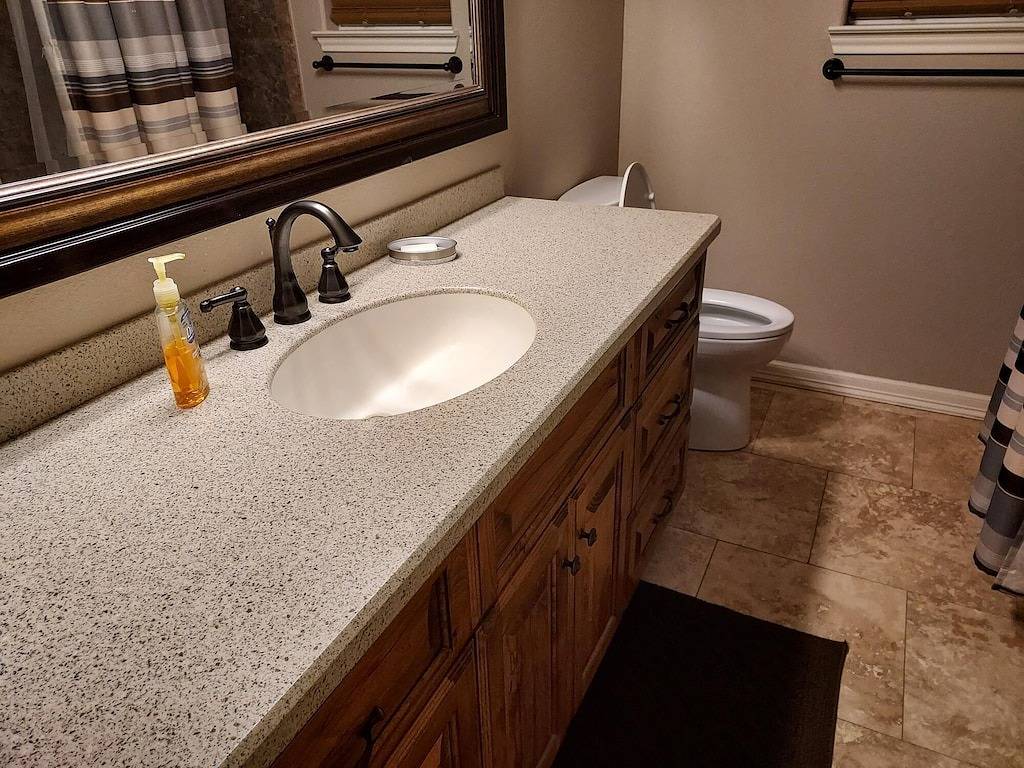 Great get a way--8 acres and pond, firepit peace and quiet in Sam Rayburn Reservoir