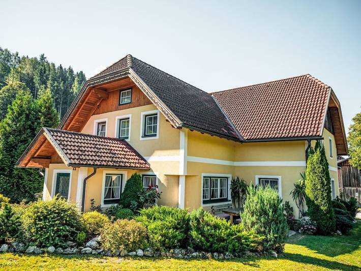 Ferienhaus für 12 Personen, mit Garten und Sauna