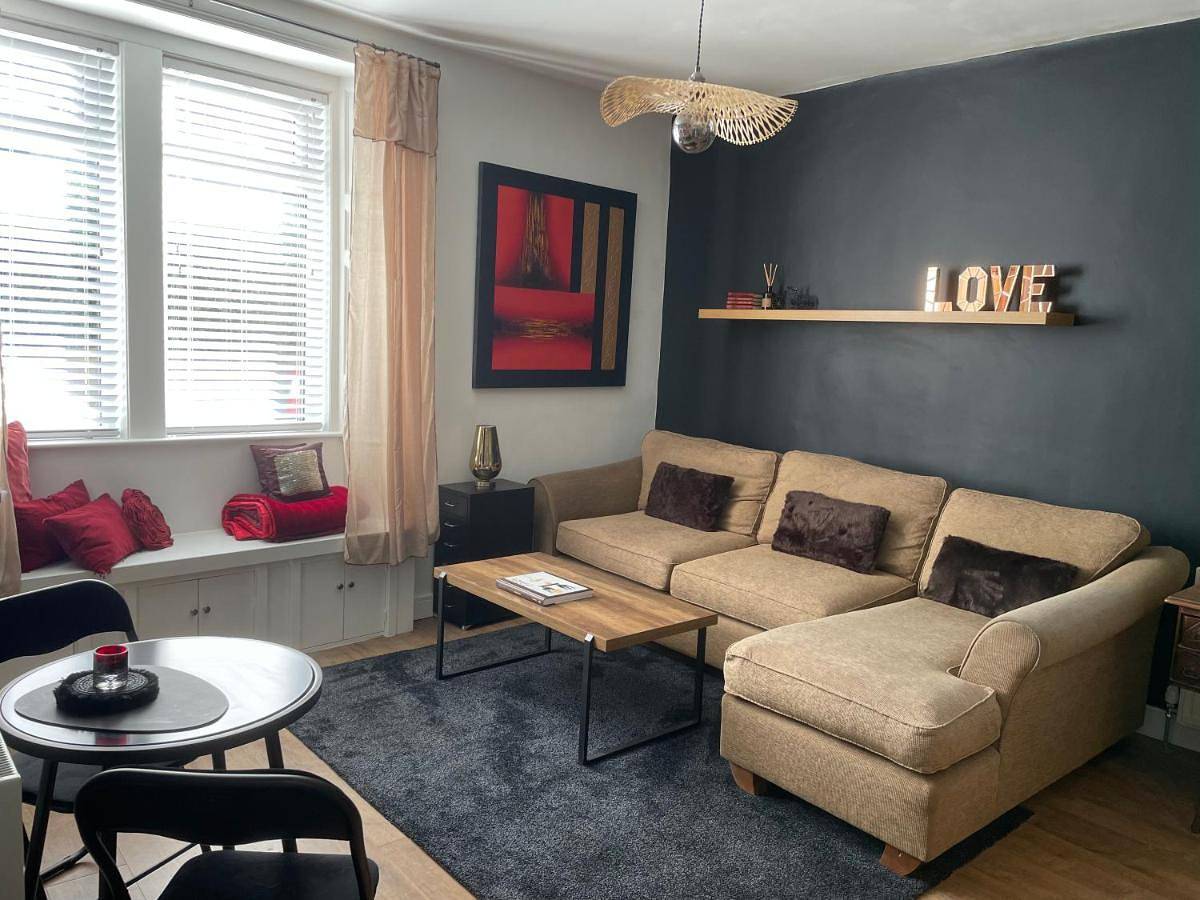 Entire apartment, One-Bedroom Apartment in Dunfermline, Fife region