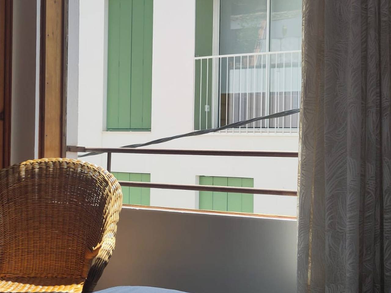 Townhouse in Llafranc for 7 with communal pool, close to beach and amenities in Llafranc, Palafrugell