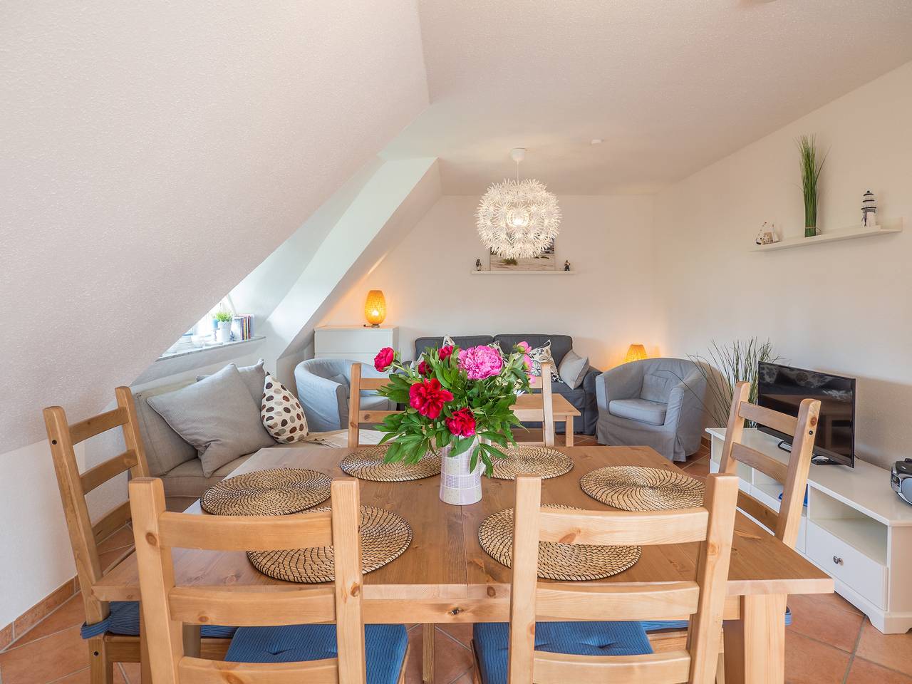 Entire holiday apartment, Kapitänshaus Kittler - Sehnsucht - Fewo 1.Og - Dg in Wiek, Ruegen