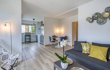 Gîte pour 4 personnes, avec terrasse dans Plage de Vallières