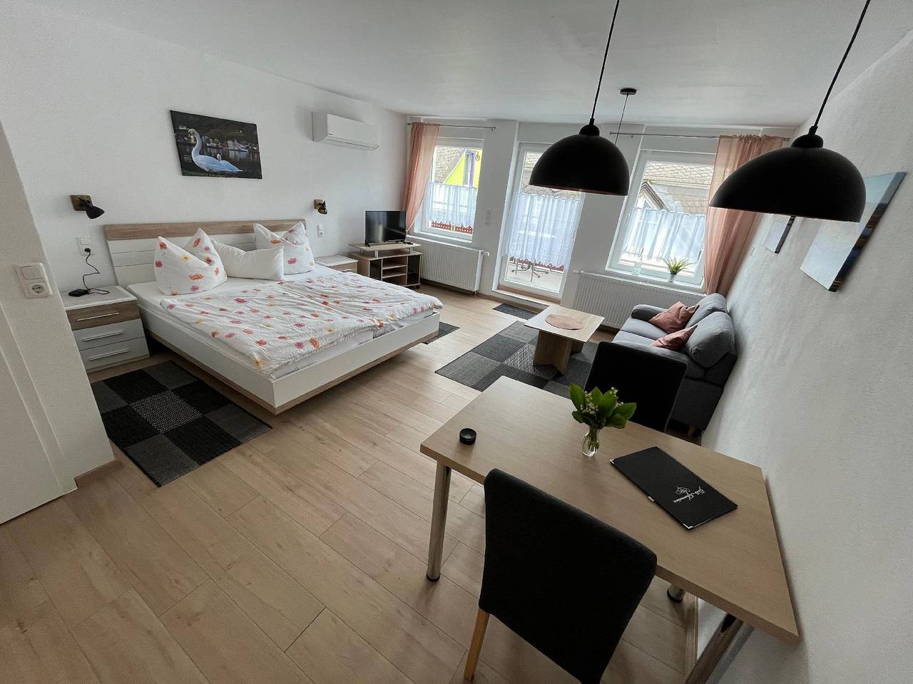 Ganze Ferienwohnung, Fewo "Haus Budinger" mit Wallbox in Alf, Traben-Trarbach und Umbegung